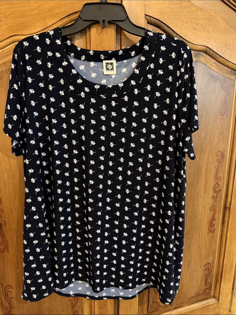 Womens Black Floral Scoop Neck Top - Unbranded
